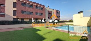 Lloguer Apartament a Santo Domingo de la Calzada. Apartamento en alquiler en zona residencial con piscina y zona d