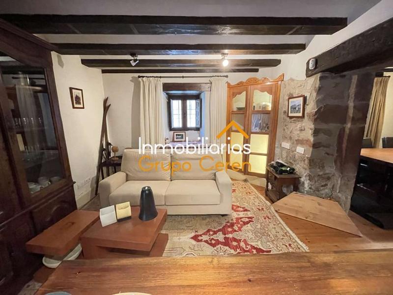 Foto 72988f40-f039-4f6f-a583-60bd2c76981e. Piso espectacular bajo con amplio patio, en Valgañón