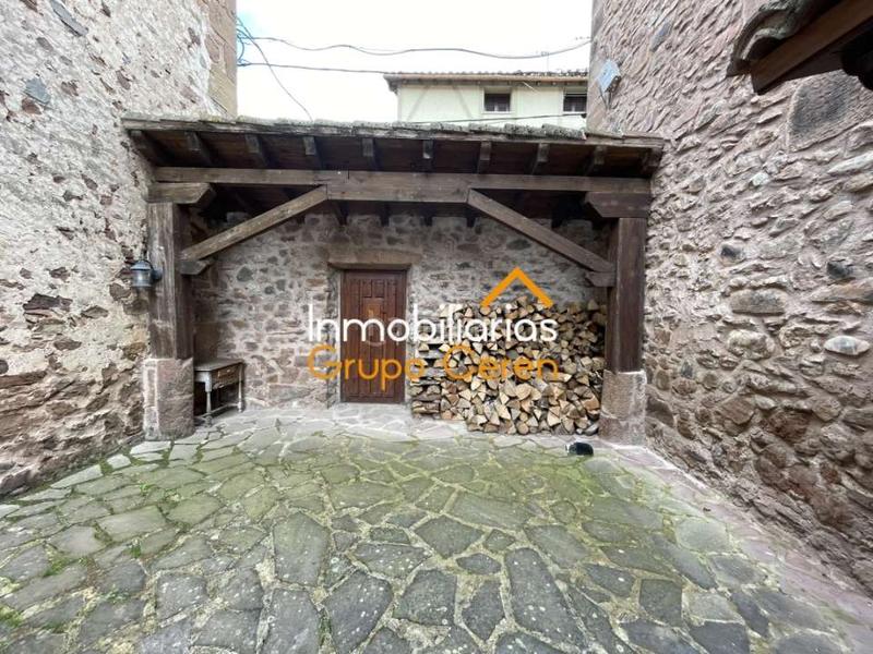 Foto c55f8eb2-2dfc-403b-bfd6-81848fbd79f2. Piso espectacular bajo con amplio patio, en Valgañón