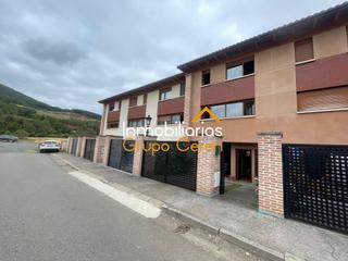 Chalet  Avenida de santo domingo. Chalet en santurde de rioja para entrar a vivir