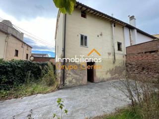 Haus in Canillas de Río Tuerto. Casa con jardin  en canillas de rio tuerto