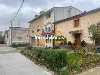 Maison jumelée à Herramélluri. Casa en herramelluri barrio de velasco