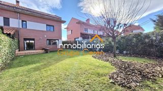 Casa a schiera in Cirueña. Descubre tu nuevo hogar en un entorno de ensueño, y ven a descub