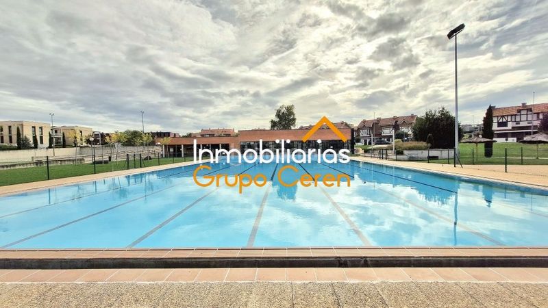 Foto e88b4dae-6567-47fc-b881-de728405278b. Pis amb calefacció aparcament piscina a Cirueña