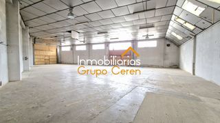 Location Bâtiment à usage industriel à Santo Domingo de la Calzada. No pierdas la oportunidad de visitar esta nave y ver cómo se ada