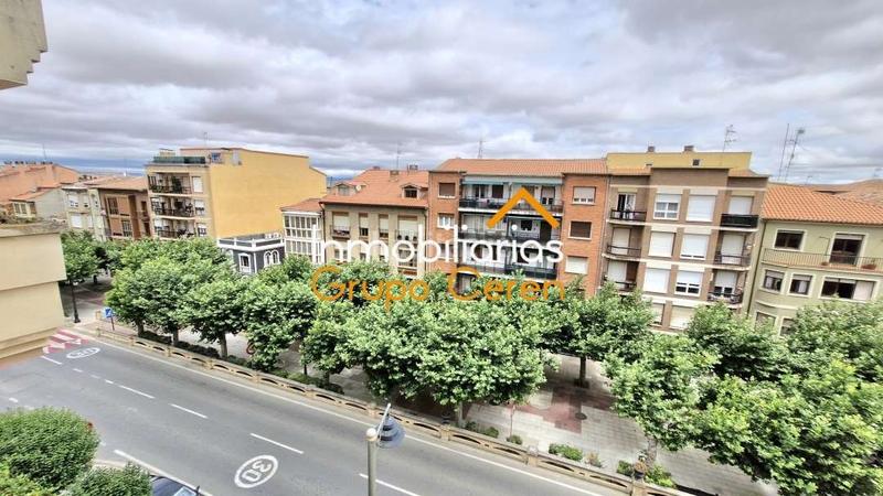 Foto d6d62ab6-0b85-4c4b-af04-685e76619a63. Piso buscando una oportunidad única? no busques más! en Santo Domingo de la Calzada