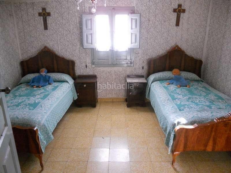 Foto a98ea2cc-65f8-4071-acb5-b3b302a6529e. Casa en plena montaña, con un entorno rural incomparable y a 5 minutos de santo domingo en Santurdejo