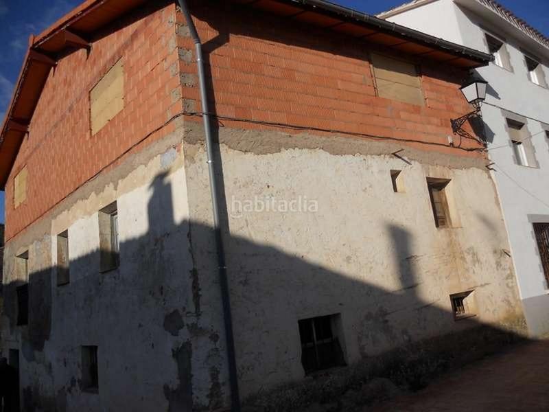 Foto fcdc68b3-9ce6-4737-8008-2a77f14cfe49. Casa en plena montaña, con un entorno rural incomparable y a 5 minutos de santo domingo en Santurdejo