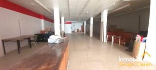 Location Local commercial à Santo Domingo de la Calzada. Local en alquiler en calle madrid