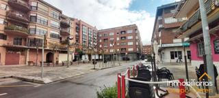 Location Local commercial  Calle madrid. Local en alquiler en calle madrid