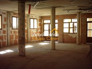 Location Local commercial à Ezcaray. Local centrico de 190m2  sotano 50m2