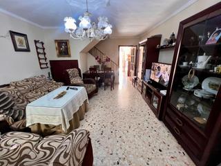 Casa  Calle adelfas. Casa en venta en san fernando