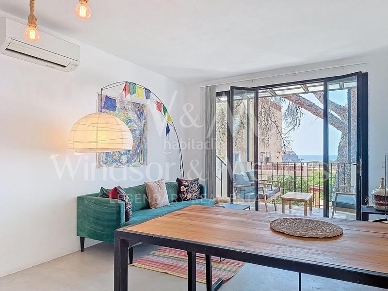 Foto d81628c3-7f0a-4fe8-8aff-3e28dff22b56. Apartamento en calle grum de sal se vende piso 2 habitaciones con terraza y magníficas vistas en cala conta ibiza en Sant Josep de sa Talaia
