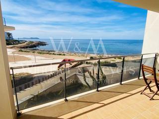 Etagenwohnung in N/a. Se vende piso en primera linea de mar  cala de bou
