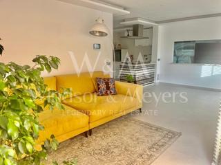 Apartament  N/a. Se vende apartamento reformado en avda. 8 de agosto