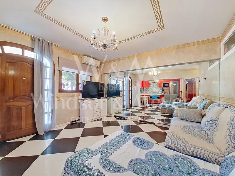 Foto 01207c27-d61d-439f-ada4-2e4200af40a5. Piso en calle josep tur i llaneras 14 se vende piso de 3 habitaciones en cas serres con patio en Ibiza