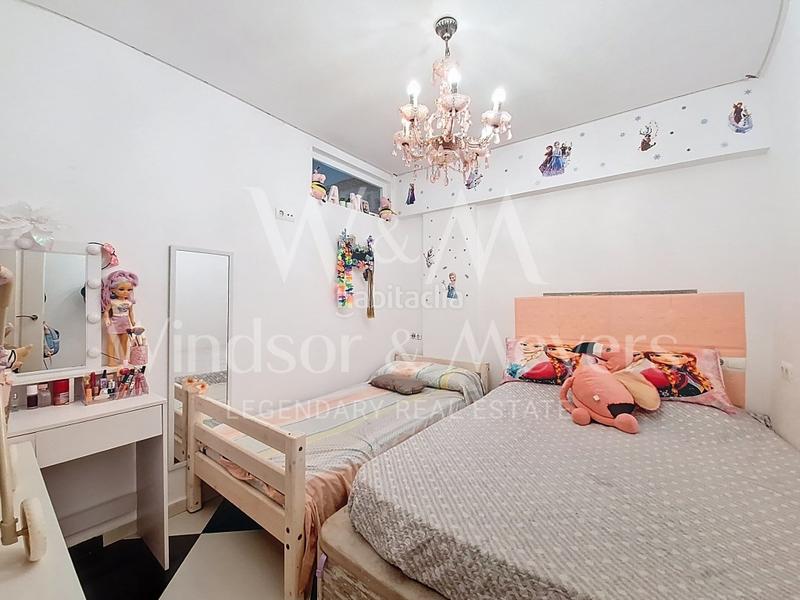 Foto 4363c2ae-3f04-4764-94d3-1cf782117db7. Piso en calle josep tur i llaneras 14 se vende piso de 3 habitaciones en cas serres con patio en Ibiza