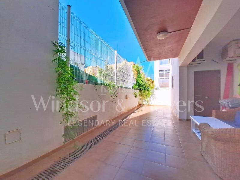 Foto 4bcd4df8-0229-445b-977d-260621101e52. Piso en calle josep tur i llaneras 14 se vende piso de 3 habitaciones en cas serres con patio en Ibiza