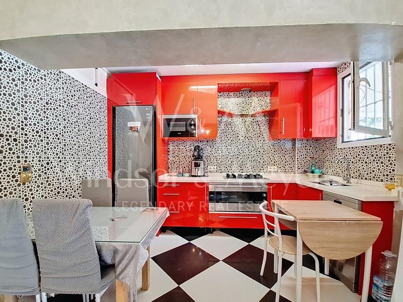 Foto 6f72d8f2-f929-4134-a9c4-603e5b7ba077. Piso en calle josep tur i llaneras 14 se vende piso de 3 habitaciones en cas serres con patio en Ibiza
