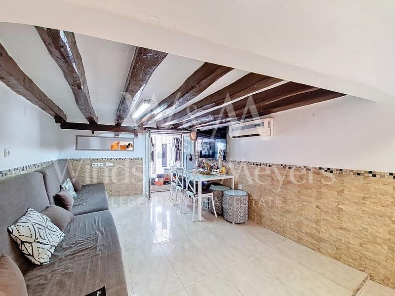Foto f4a1424d-cdf8-4e68-830b-f52c1253568a. Monolocale in carrer fosc in Dalt Vila-La Marina Ibiza