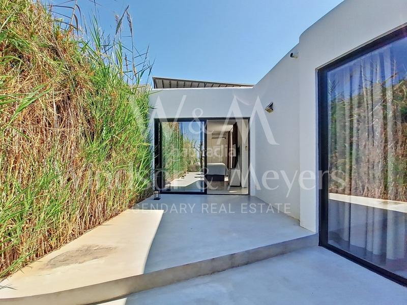 Foto c92ee037-de63-48bd-b2dc-6bb8dfbf0e52. Casa se vende villa con vistas unicas a es vedra san josep de sa talaia en Sant Josep de sa Talaia