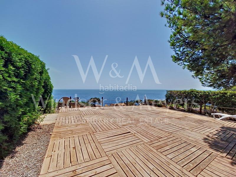 Foto 0a866752-0fa4-4b7b-a7f4-78184a49b640. Ático en calle club cala azul se vende ático en cala llenya con acceso directo al mar en Santa Eulària