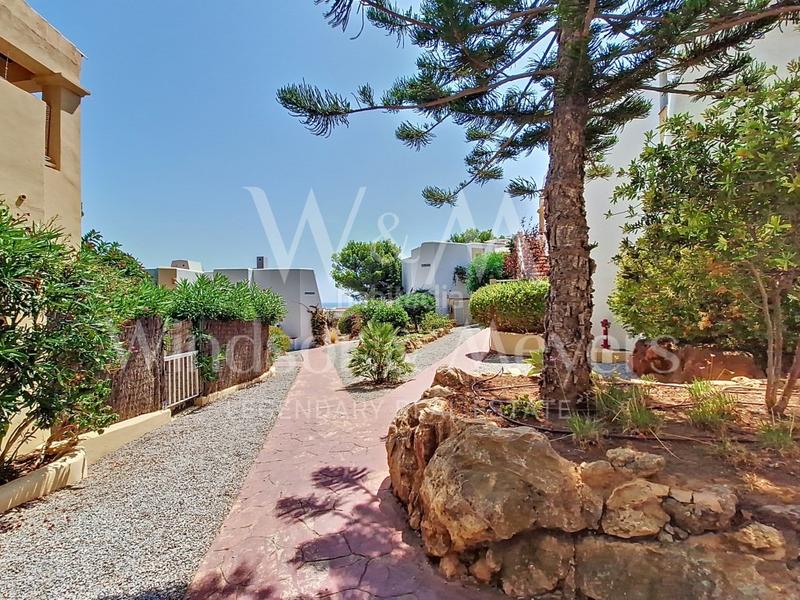 Foto 634bd99a-bf63-4a83-a1b5-975076d54b67. Ático en calle club cala azul se vende ático en cala llenya con acceso directo al mar en Santa Eulària