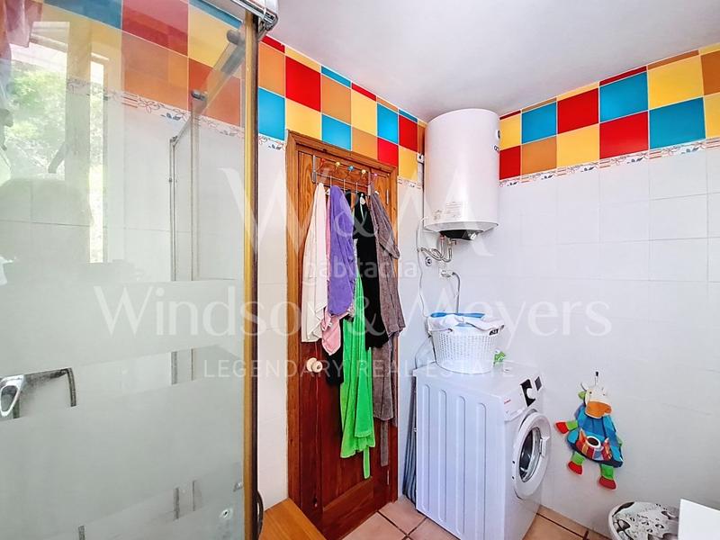 Foto a6ff9a3b-2f77-4b8c-9ac2-af074a5b45f6. Ático en calle club cala azul se vende ático en cala llenya con acceso directo al mar en Santa Eulària