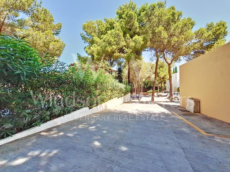 Foto fc33e5e0-f8c3-485b-8378-cb176fc2c317. Ático en calle club cala azul se vende ático en cala llenya con acceso directo al mar en Santa Eulària