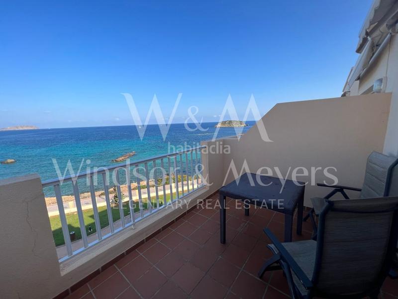 Foto f21394bc-05a9-4ade-8315-30cbd3a2351b. Piso en avenida des canar se vende ático en es canar en primera línea de mar en Santa Eulària