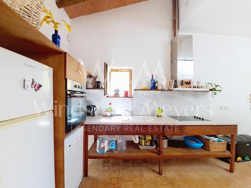 Foto c6b368df-a952-4fc0-a8c6-29d021a97df3. Dúplex a calle santa llucia 17 a Dalt Vila-La Marina Ibiza