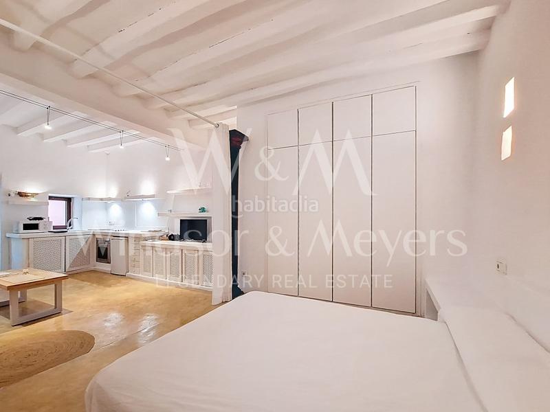 Foto 52f363da-2d11-4ded-85c9-329eab4edfea. Apartment in calle de sa xeringa 11 in Dalt Vila-La Marina Ibiza