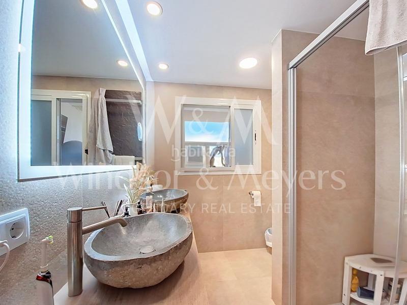 Foto 2faa7784-a62b-42a0-b381-ee49b6f762f4. Duplex avec chauffage parking piscine dans Roca Llisa Santa Eulària