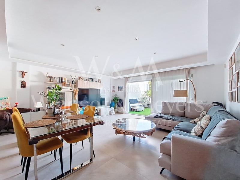 Foto d9c2edad-dc0c-412f-af0c-e1e926feb71e. Duplex avec chauffage parking piscine dans Roca Llisa Santa Eulària