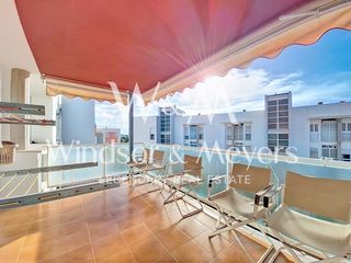 Lloguer Pis a Calle ciudad jardin 4. Se alquila piso en puig d en valls de 3 habitaci0nes y gran terr