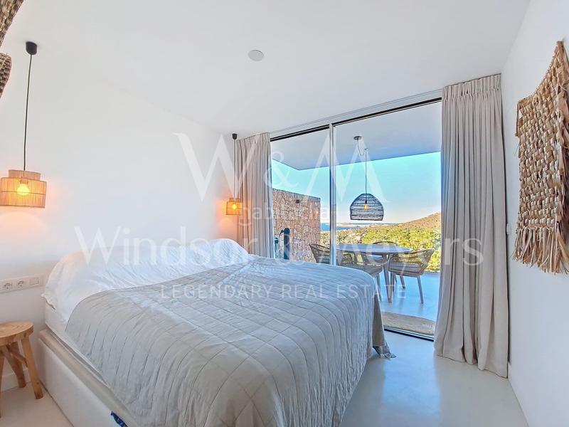 Foto ed8c0f1a-070a-4f78-8c0e-a592054355a1. Apartament a calle esteperol 1 a Cala Vedella-Cala Tarida Sant Josep de sa Talaia