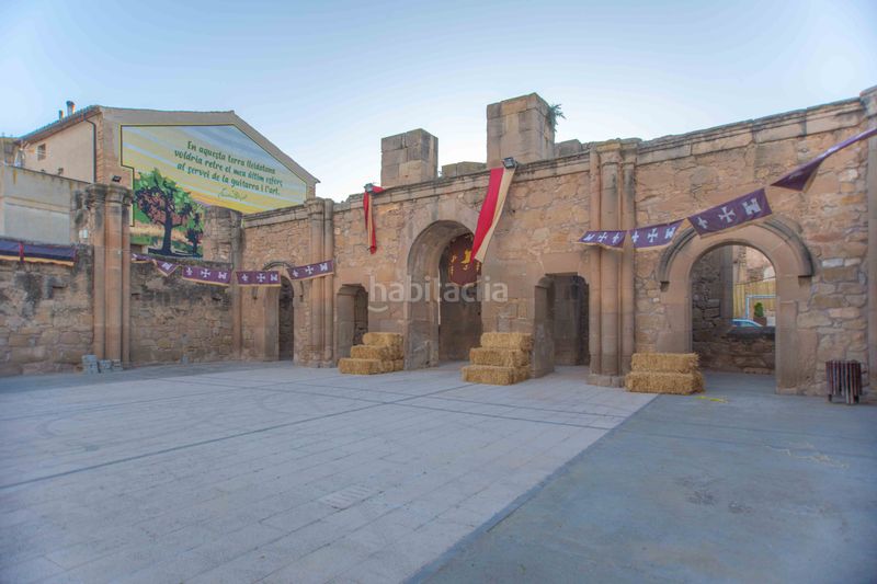 Foto 872591cc-506f-4d94-98c6-2625ba90ba8f. Casa amb xemeneia aparcament a Torrebesses