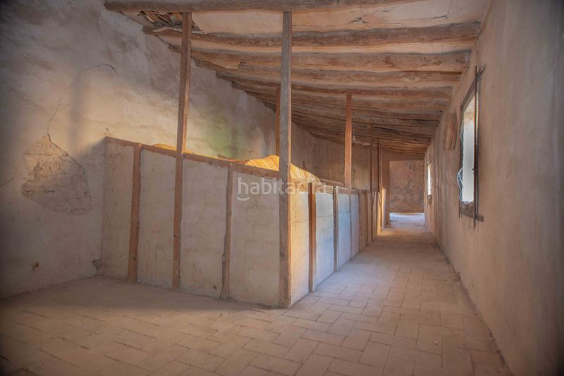 Foto ff23645d-9223-4531-be57-31ac91b35a89. Casa amb xemeneia aparcament a Torrebesses