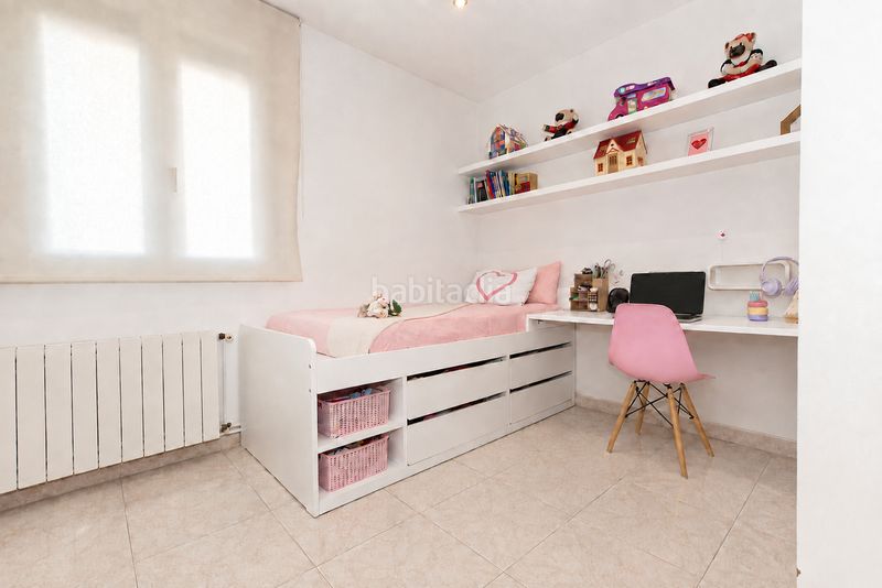 Foto e732f32c-3a43-4ec0-b29d-1ab22b2d75f3. Casa amb xemeneia calefacció aparcament a Bell-lloc d´Urgell
