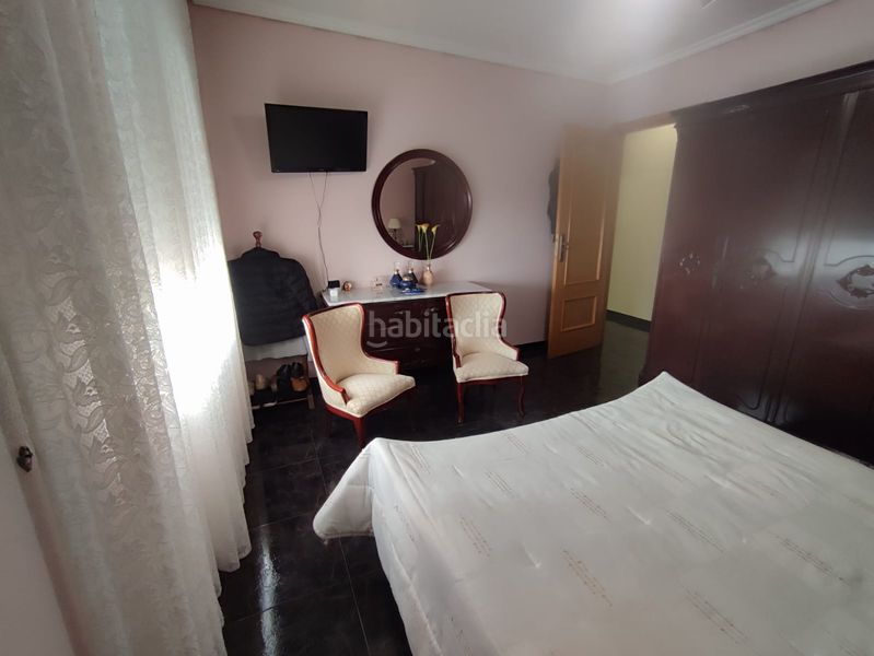 Foto 95ec75b5-80fd-4365-acbd-a2f3aae62cac. Casa adossada a Vall d´Uixó (la)