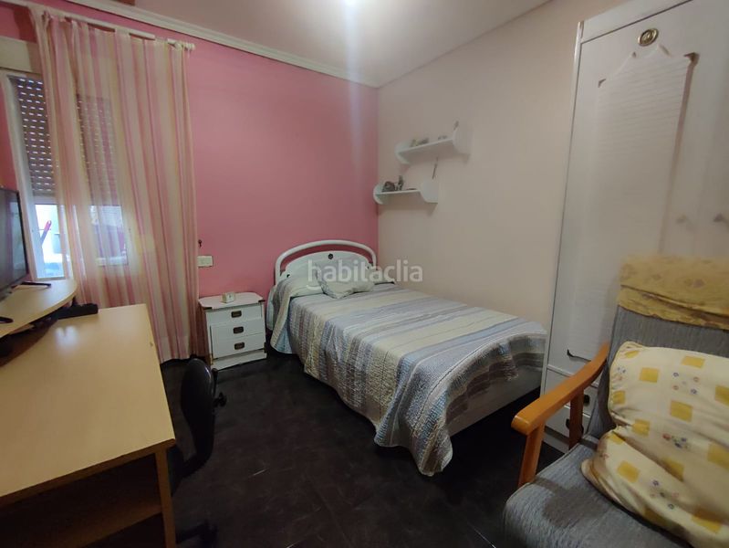 Foto f0f140a7-017e-48a9-9a93-8ce1f52c870b. Casa adossada a Vall d´Uixó (la)