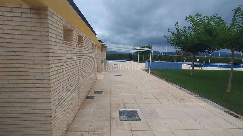 Foto d237114d-30e8-4d6c-aed9-137721dc13b3. Casa adossada amb xemeneia calefacció aparcament piscina a Sagunt