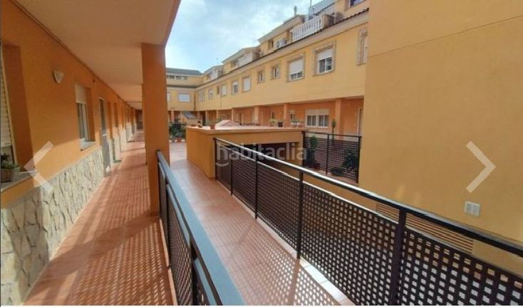 Foto d5949dc3-3cd9-49cb-bce1-65a5f9ce1a81. Casa adossada amb piscina a Gilet