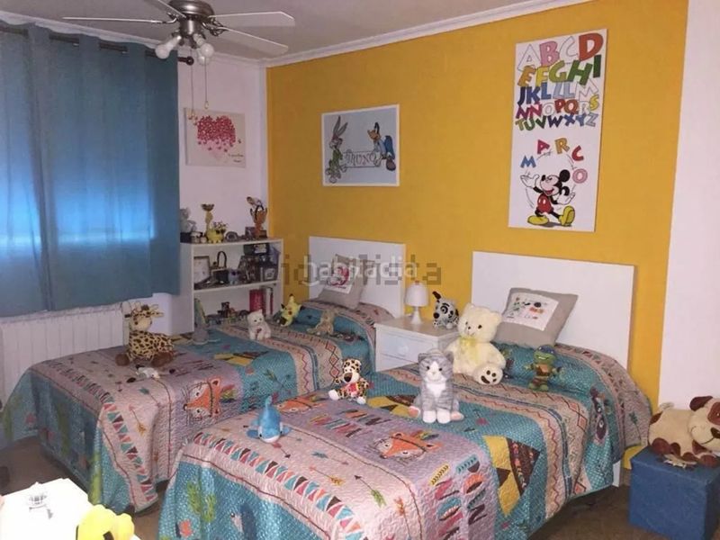 Foto ecfef2c8-dc29-46a5-aa3b-14d67ca6fd94. Casa adossada amb piscina a Gilet