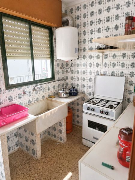 Foto c64895bb-4997-4dbf-93c0-9294a96105ba. Casa adossada amb aparcament a Centro puerto Sagunt