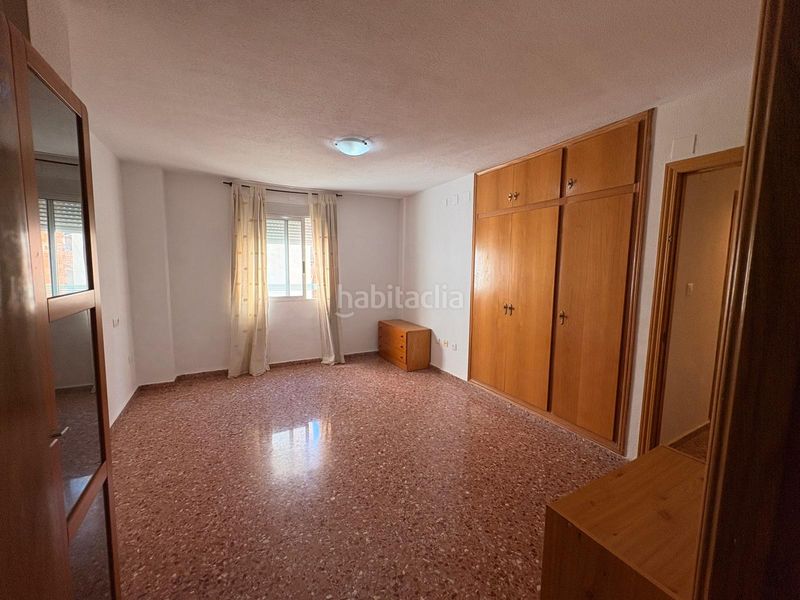 Foto fbadb8fa-0d6e-4610-885b-78a1c03d09a0. Pis amb aparcament a Petrés