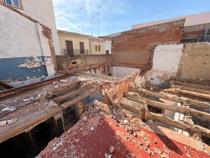 Foto 8df19b29-bcec-4835-8772-a21b14b29f41. Casa aparellada a Faura