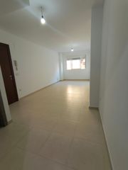 Appartement  Carrer espronceda. Apartamento a pocos metros de la playa