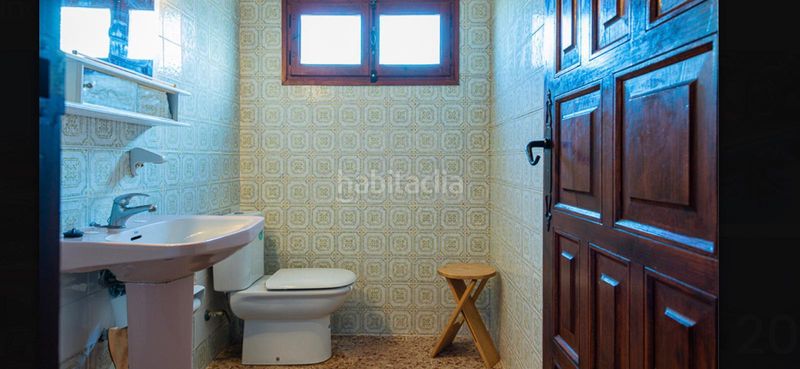 Foto 2b5118e9-76d6-4fdd-ba36-d887fe5dd803. Xalet amb xemeneia aparcament piscina a Gilet