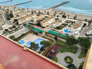 Appartement  Camí platja a. Piso de 3 habitaciones en primera línea de playa, con plaza de g